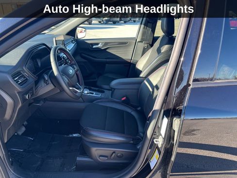 Used 2025 Ford Escape ST-Line image 12