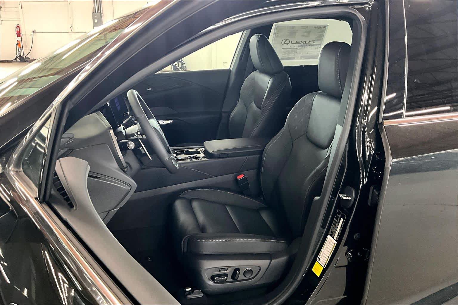 New 2026 Lexus RX 350 AWD w/ Convenience Package image 9