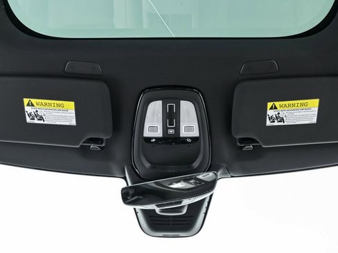 New 2026 Volvo XC90 B5 Ultra image 19