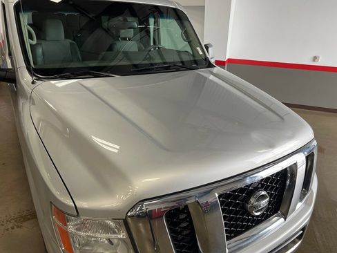 Used 2017 Nissan NV 3500 SV RWD image 86