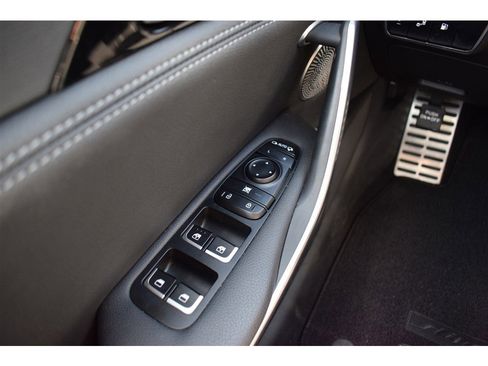 Used 2020 Kia Stinger GT-Line w/ Sun & Sound Package image 29