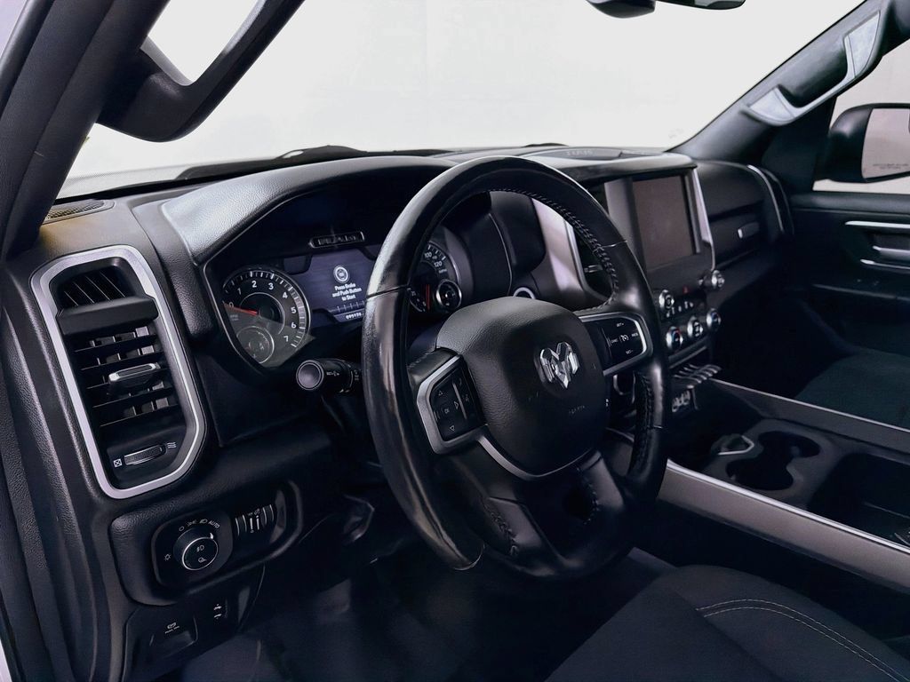 Used 2019 RAM 1500 Big Horn AWD/4WD image 10
