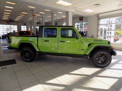 New 2026 Jeep Gladiator Willys image 9