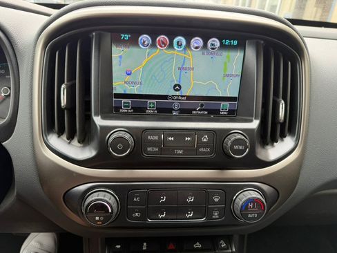 Used 2018 Chevrolet Colorado Z71 AWD/4WD image 10