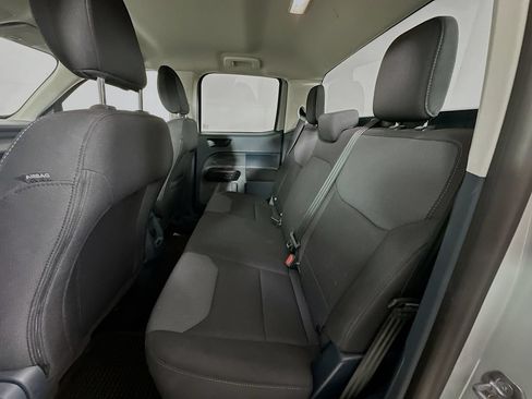 Used 2023 Ford Maverick XL FWD image 4