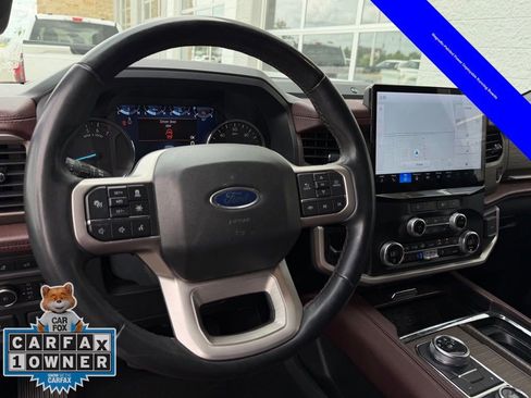 Used 2024 Ford Expedition Max Limited AWD/4WD image 12