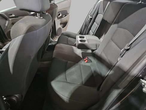 Certified 2016 Chevrolet Cruze LT w/ Technology Package FWD image 17