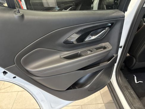 Used 2022 GMC Terrain AT4 w/ Tech Package image 12