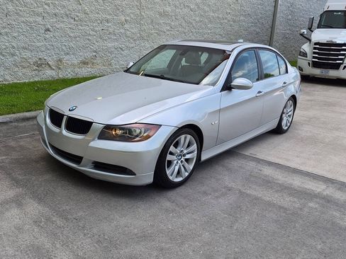 Used 2007 BMW 328i Sedan RWD image 2