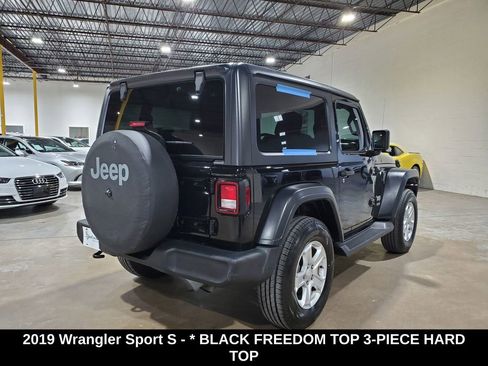 Used 2019 Jeep Wrangler Sport S image 10