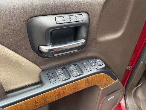 Used 2018 GMC Sierra 1500 SLT w/ Enhanced Driver Alert Package image 15