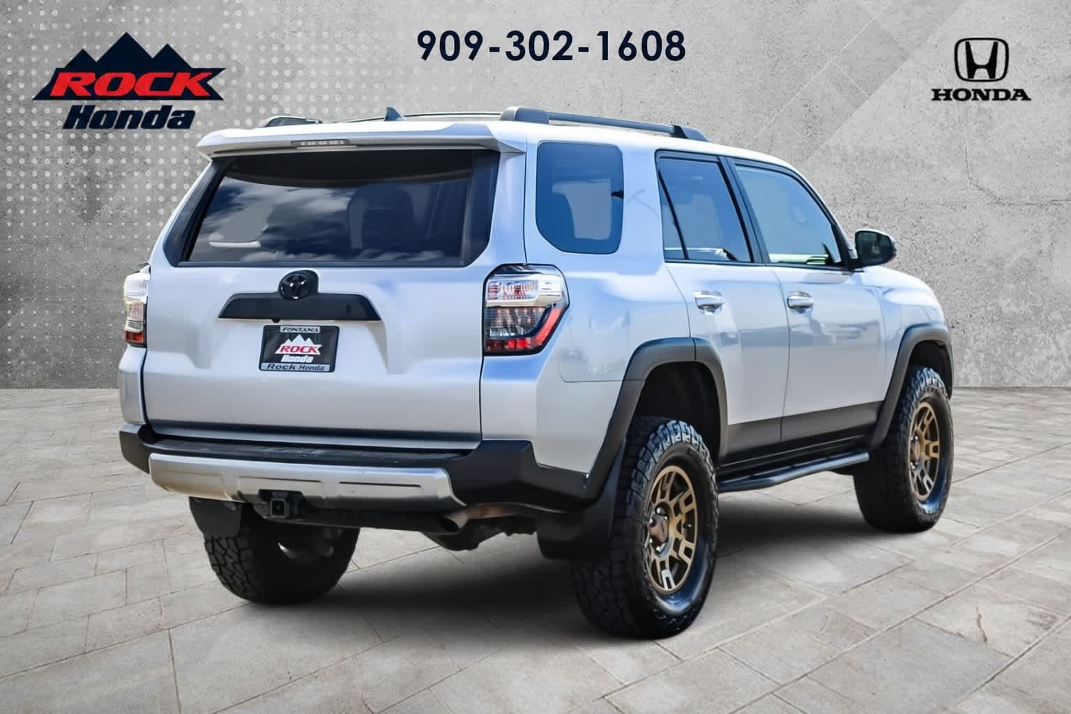 Used 2020 Toyota 4Runner TRD Off-Road Premium w/ Moonroof Package AWD/4WD image 4
