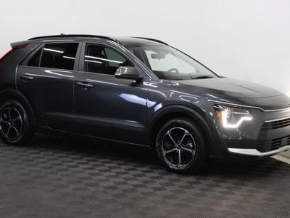 Used 2024 Kia Niro EX
