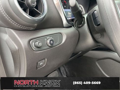 Used 2024 Chevrolet Blazer LT image 7