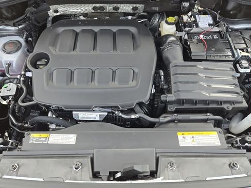 New 2026 Volkswagen Tiguan SE FWD image 23