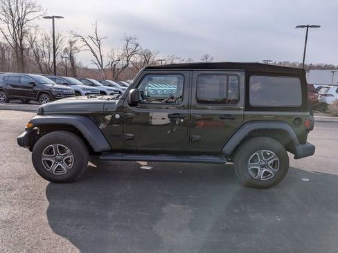 Used 2021 Jeep Wrangler Unlimited Sport AWD/4WD image 7