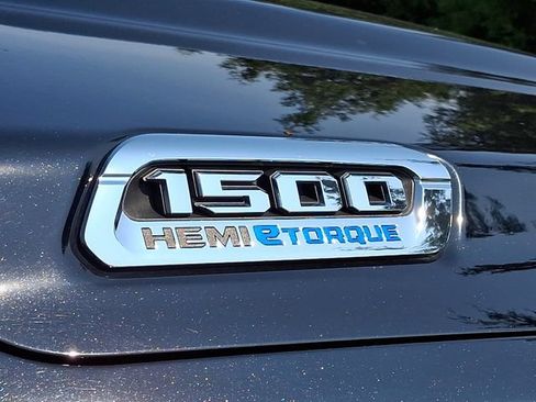 Used 2023 RAM 1500 Laramie AWD/4WD image 30