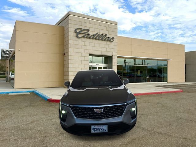 Certified 2024 Cadillac XT4 Luxury FWD image 3