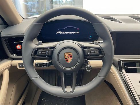 New 2026 Porsche Panamera 4 image 13
