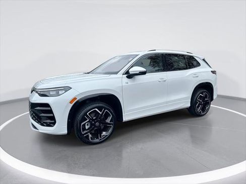 New 2026 Volkswagen Tiguan SEL R-Line AWD/4WD image 1