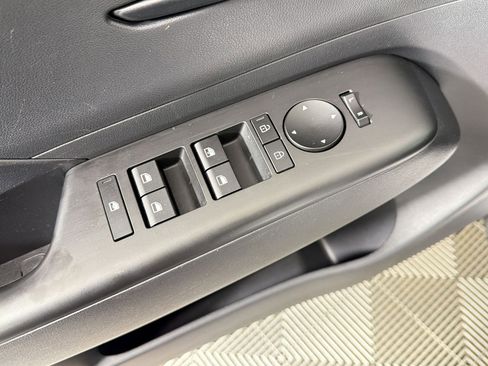 Used 2025 Hyundai Kona SEL FWD image 12