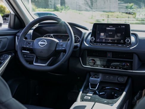 New 2026 Nissan Rogue SV image 23