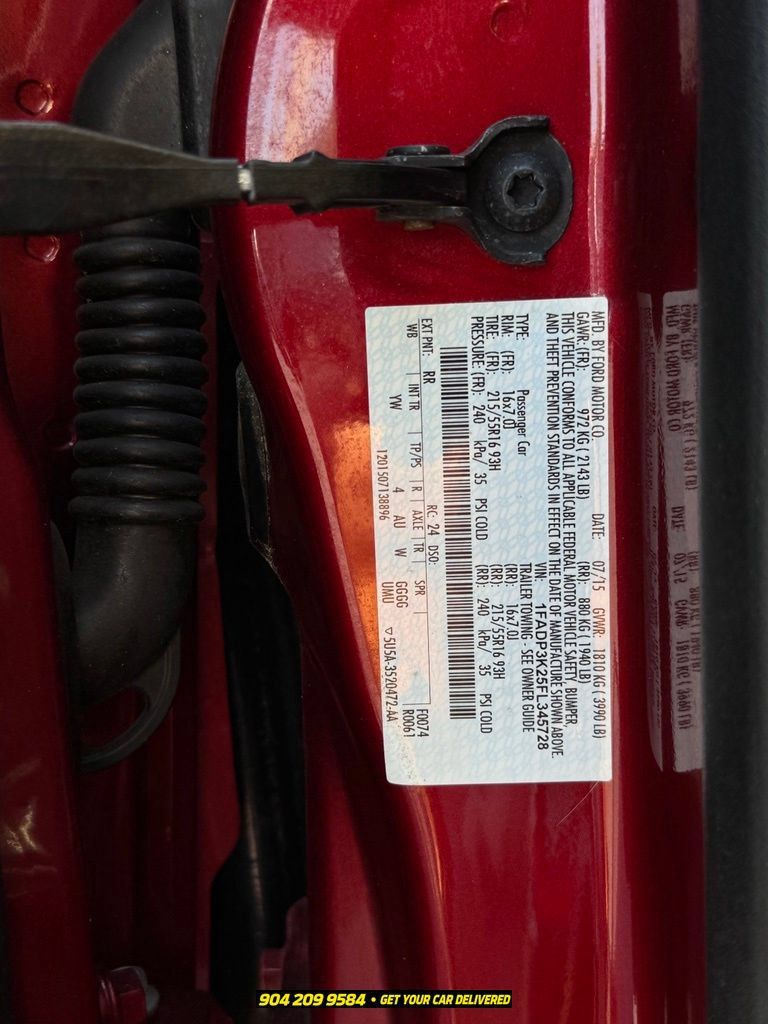 Used 2015 Ford Focus SE w/ Reverse Sensing Package FWD image 14