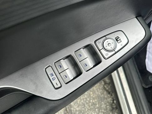 Certified 2025 Hyundai Palisade Limited AWD/4WD image 11
