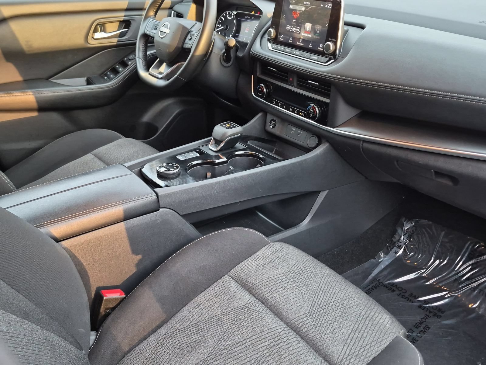 Used 2025 Nissan Rogue SV AWD/4WD image 21