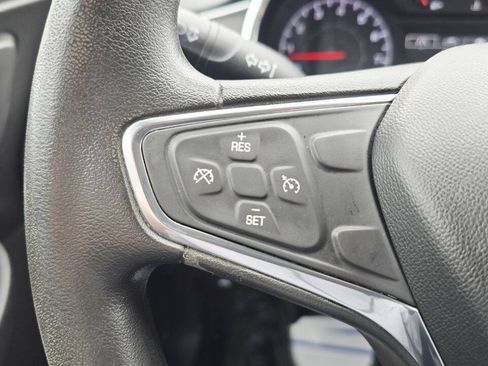 Used 2017 Chevrolet Malibu LT FWD image 24
