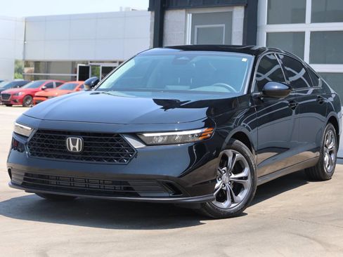 Used 2023 Honda Accord EX image 3