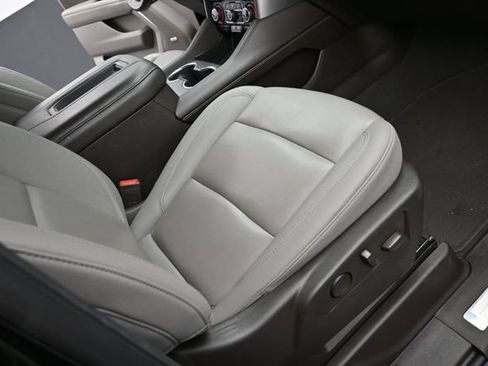 Used 2024 Chevrolet Tahoe LT AWD/4WD image 31