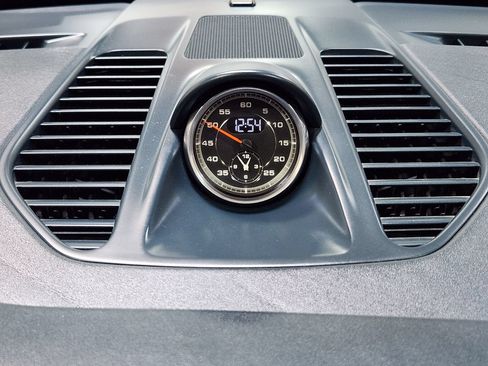 Used 2018 Porsche 911 Carrera RWD image 35