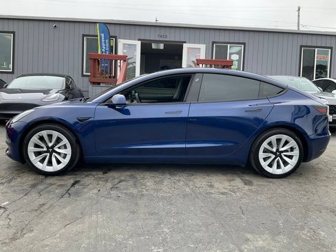 Used 2022 Tesla Model 3 RWD image 5