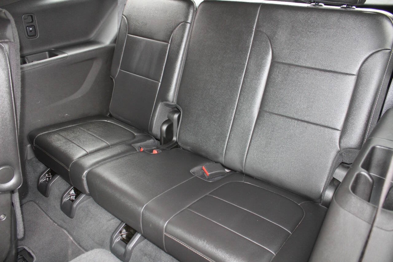 Used 2023 Chevrolet Traverse LT AWD/4WD image 22