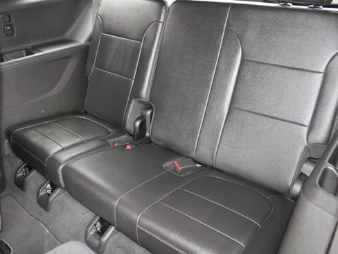 Used 2023 Chevrolet Traverse LT AWD/4WD image 22