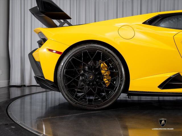 Used 2023 Lamborghini Huracan STO RWD image 26