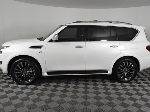 Used 2022 Nissan Armada Platinum w/ Captain's Chairs Package image 8