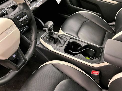 Used 2025 Kia K4 GT-Line w/ GT-Line Premium Package FWD image 16