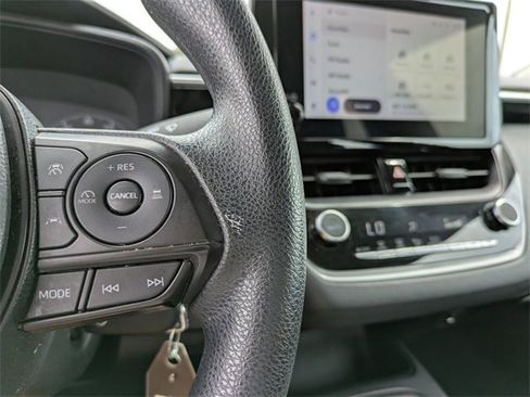 Used 2023 Toyota Corolla LE image 23