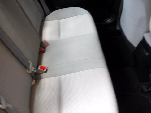 Used 2014 Toyota Corolla LE image 28