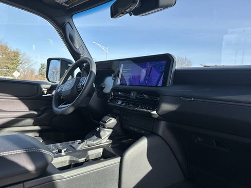 Used 2025 Toyota Land Cruiser image 24