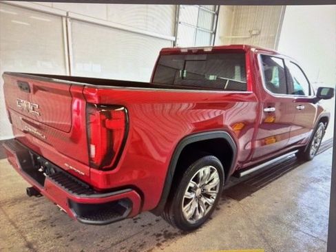 Used 2022 GMC Sierra 1500 Denali w/ Denali Reserve Package image 4