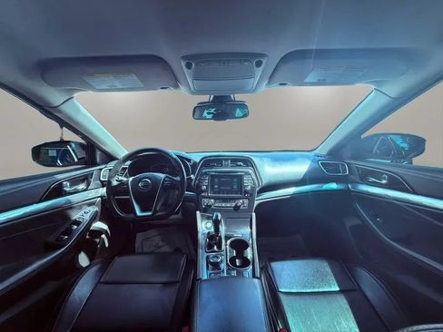 Used 2020 Nissan Maxima 3.5 SV w/ Floor Mat Group FWD image 16