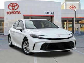 Used 2025 Toyota Camry LE video 1
