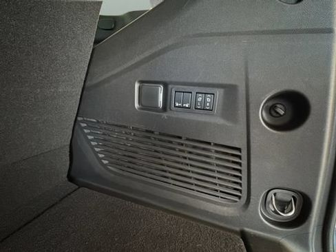 Used 2026 GMC Yukon Denali w/ Sun & Power Step Package AWD/4WD image 20