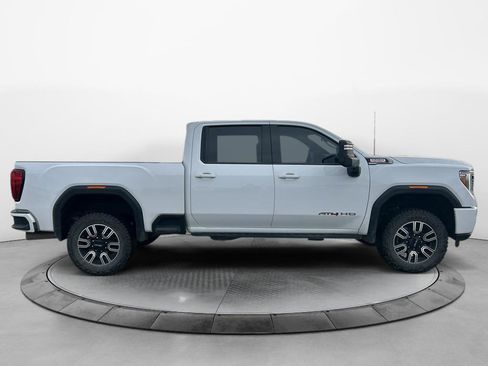 Used 2022 GMC Sierra 2500 AT4 image 4