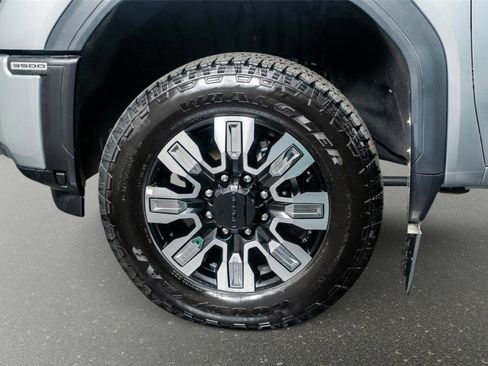 Used 2025 GMC Sierra 3500 Denali w/ Denali Reserve Package AWD/4WD image 18