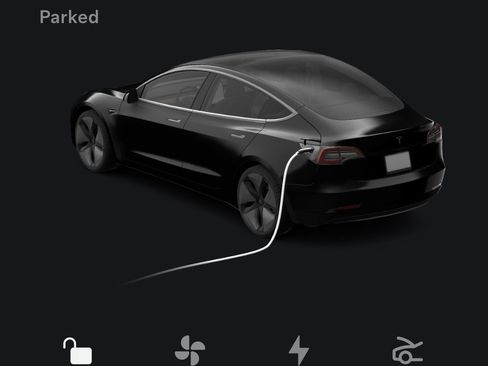 Used 2018 Tesla Model 3 Long Range image 2