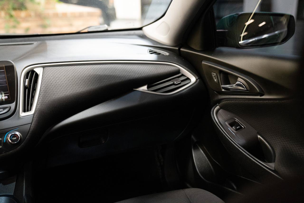 Used 2022 Chevrolet Malibu LS FWD image 22
